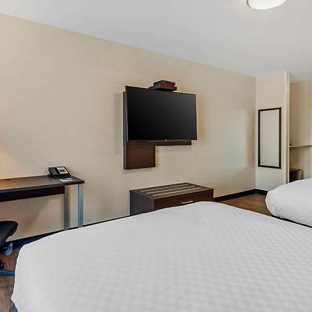 Quality Inn Отава Екстериор снимка