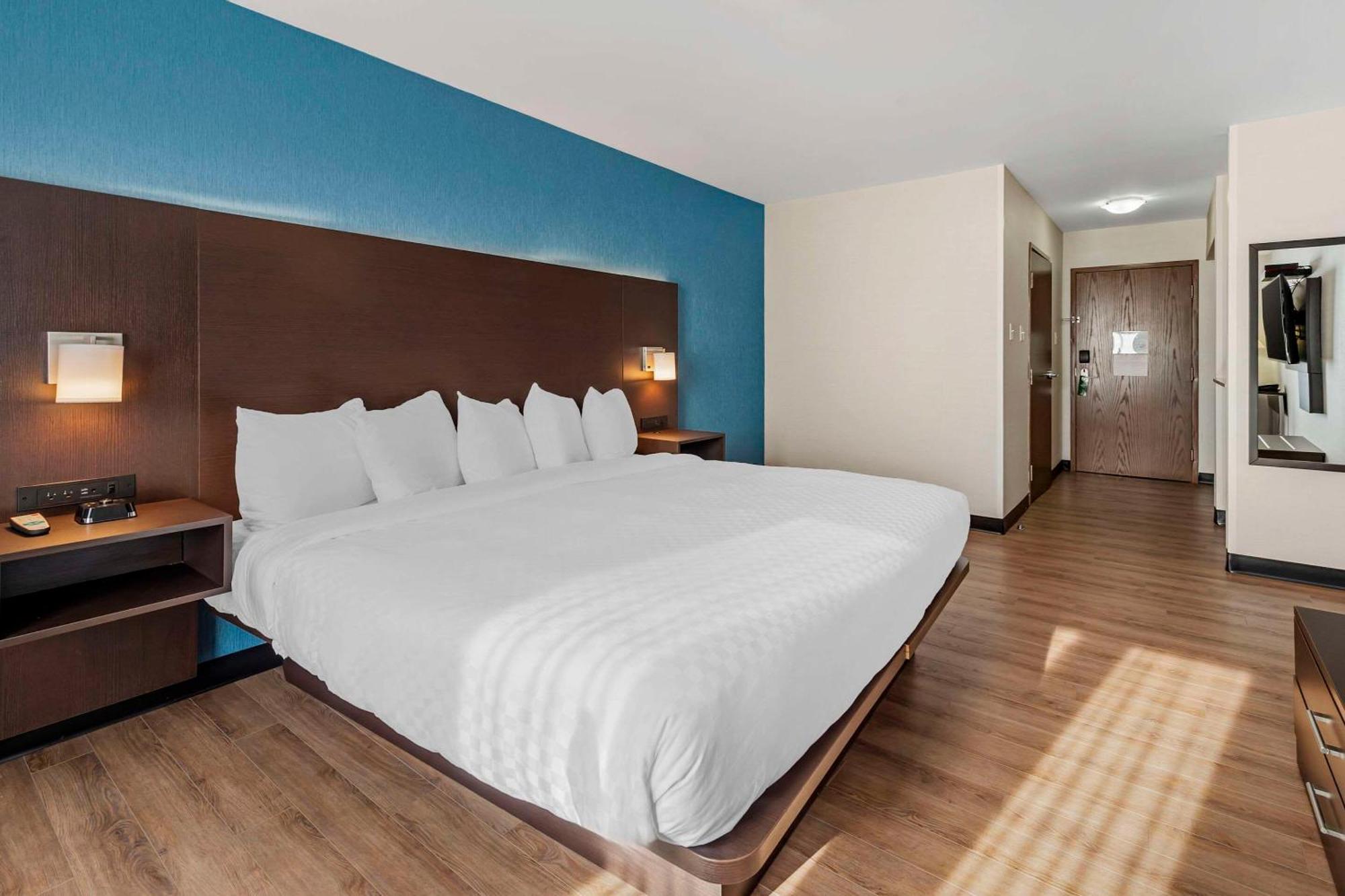 Quality Inn Отава Екстериор снимка